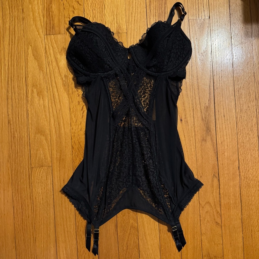 Victoria’s Secret Corset Slip Lingerie Black Lace Mesh Cut Out Garter
